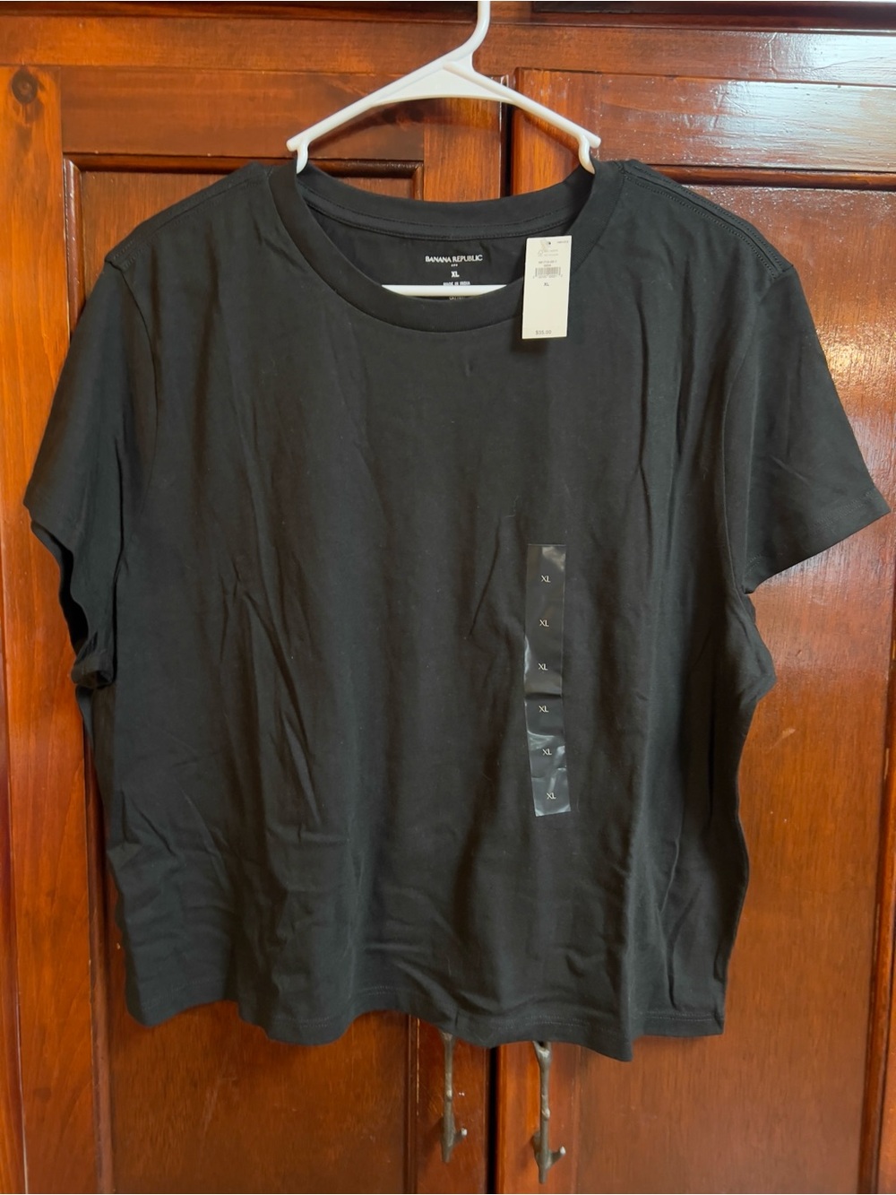 Women’s banana republic black T-shirt NWT